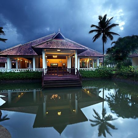 Hotel Abad Whispering Palms Kumarakom Zewnętrze zdjęcie