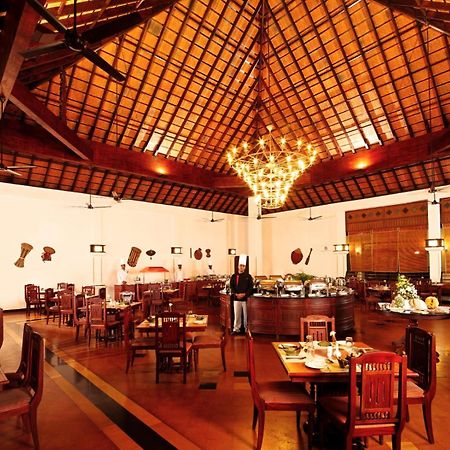 Hotel Abad Whispering Palms Kumarakom Zewnętrze zdjęcie