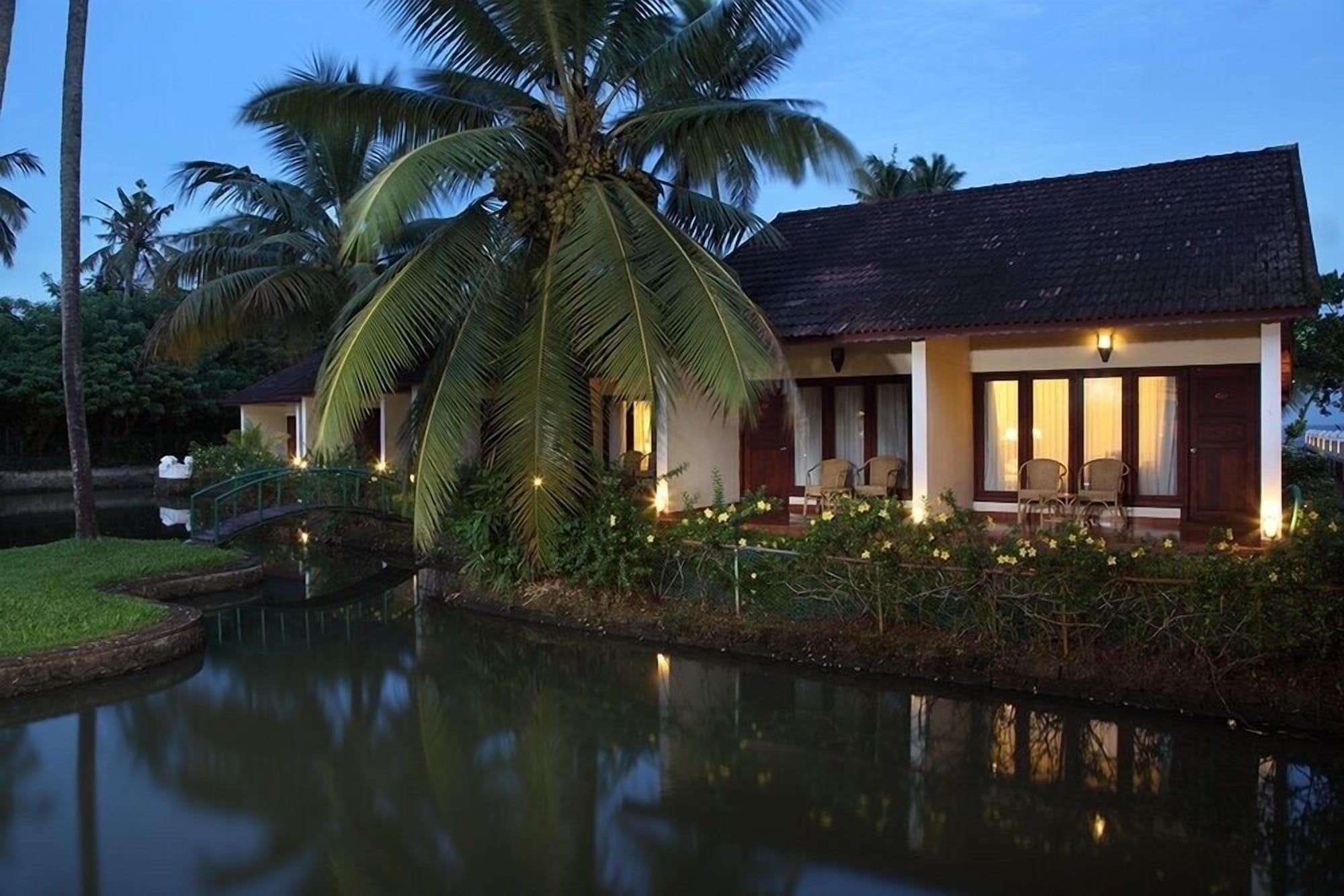 Hotel Abad Whispering Palms Kumarakom Zewnętrze zdjęcie