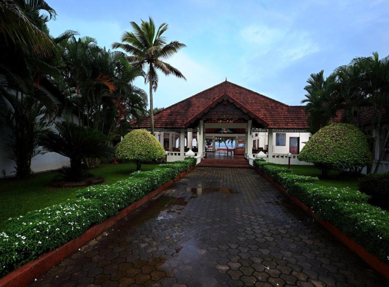 Hotel Abad Whispering Palms Kumarakom Zewnętrze zdjęcie