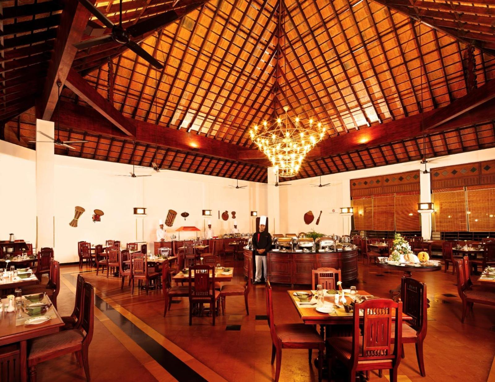 Hotel Abad Whispering Palms Kumarakom Zewnętrze zdjęcie