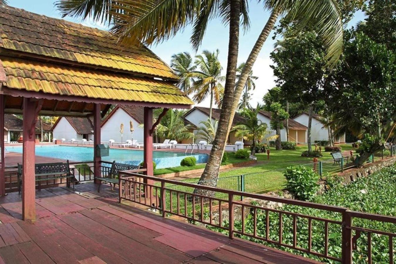 Hotel Abad Whispering Palms Kumarakom Zewnętrze zdjęcie