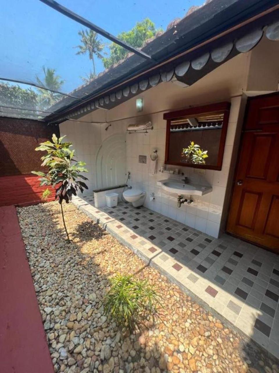Hotel Abad Whispering Palms Kumarakom Zewnętrze zdjęcie