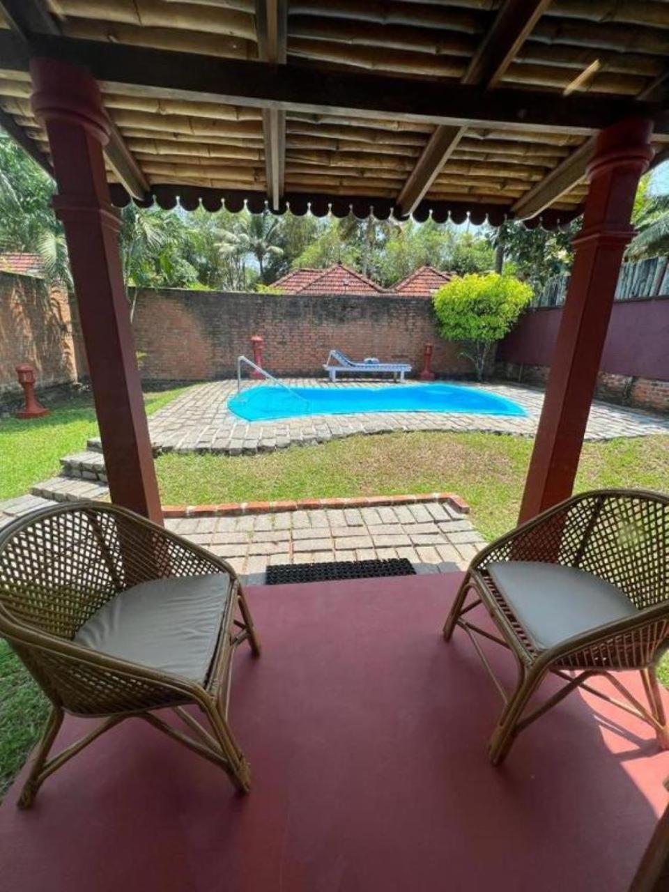 Hotel Abad Whispering Palms Kumarakom Zewnętrze zdjęcie