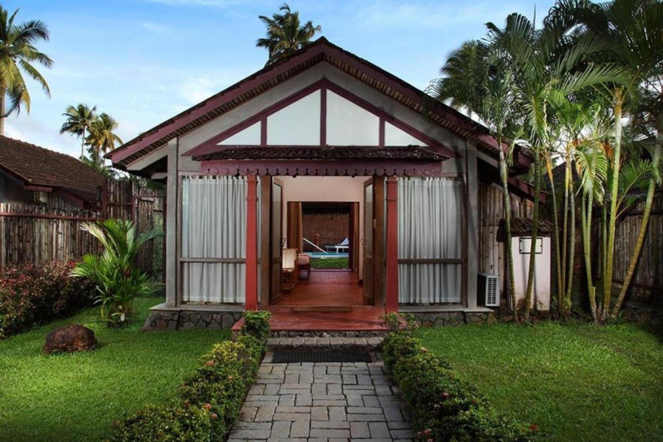 Hotel Abad Whispering Palms Kumarakom Zewnętrze zdjęcie