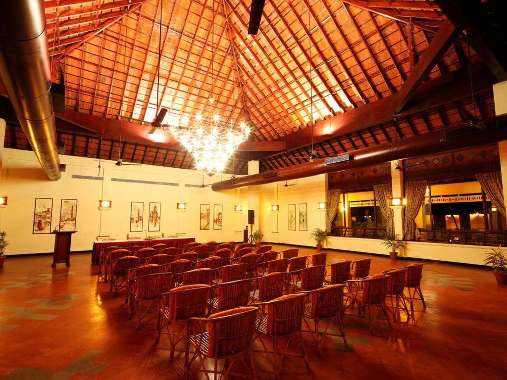 Hotel Abad Whispering Palms Kumarakom Zewnętrze zdjęcie