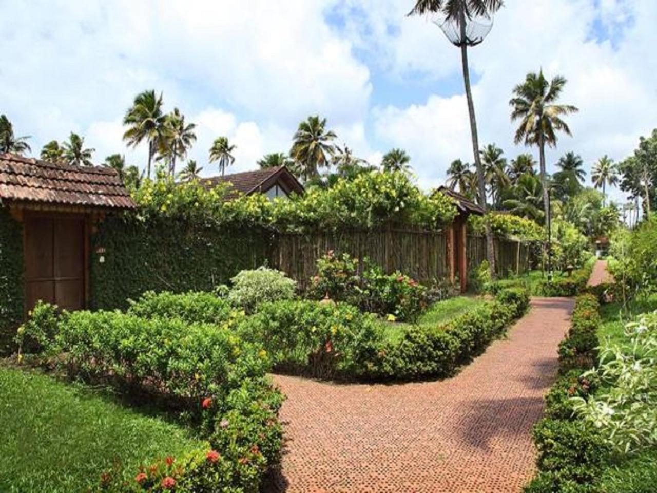 Hotel Abad Whispering Palms Kumarakom Zewnętrze zdjęcie