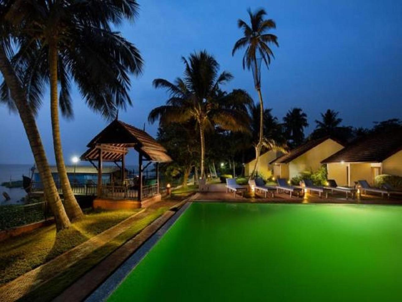 Hotel Abad Whispering Palms Kumarakom Zewnętrze zdjęcie
