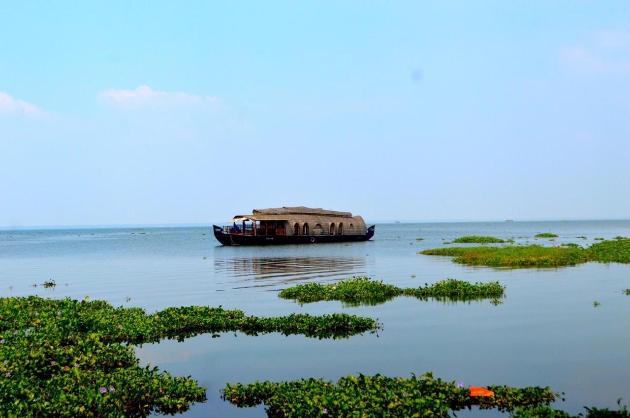 Hotel Abad Whispering Palms Kumarakom Zewnętrze zdjęcie