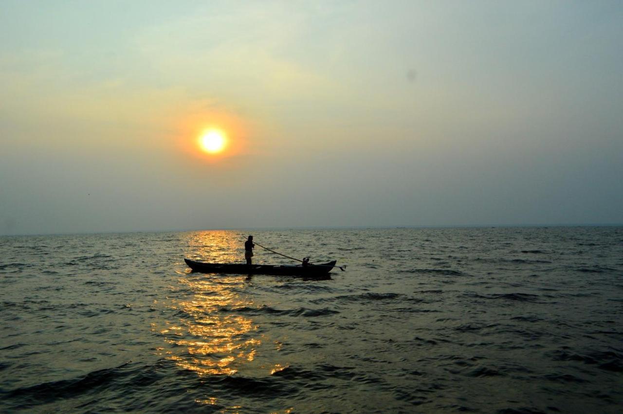 Hotel Abad Whispering Palms Kumarakom Zewnętrze zdjęcie